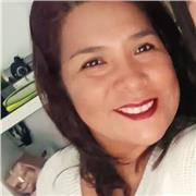Licenciatura en administración de empresas con experiencia en marketing y comercial